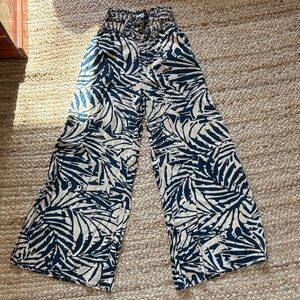 Leaf Print Wide-Leg Pants